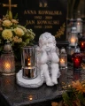 ZNICZ LAMPKA figurka nagrobna ANIOŁ OZDOBA NA GRÓB ANIOŁEK led SREBRNY