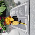 DEKORACJA na grób GRAWEROWANY ZNICZ podstawka na cmentarz RÓŻA DLA DZIADKÓW