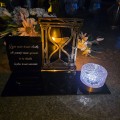 SOLARNY ZNICZ Led Statuetka NA CMENTARZ GRÓB DUŻA Lampka Led z Grawerem