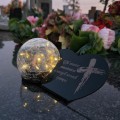 Znicz solarny LED z kulą  STATUETKA NA GRÓB wieczny lampion szkło akryl