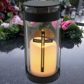 ZNICZ solarny LED lampion na grób STATUETKA na cmentarz z KRZYŻEM