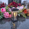 ZNICZ SOLARNY LED LAMPION LAMPA NA GRÓB STATUETKA NA CMENTARZ